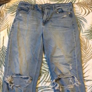 American Eagle Mom Jeans